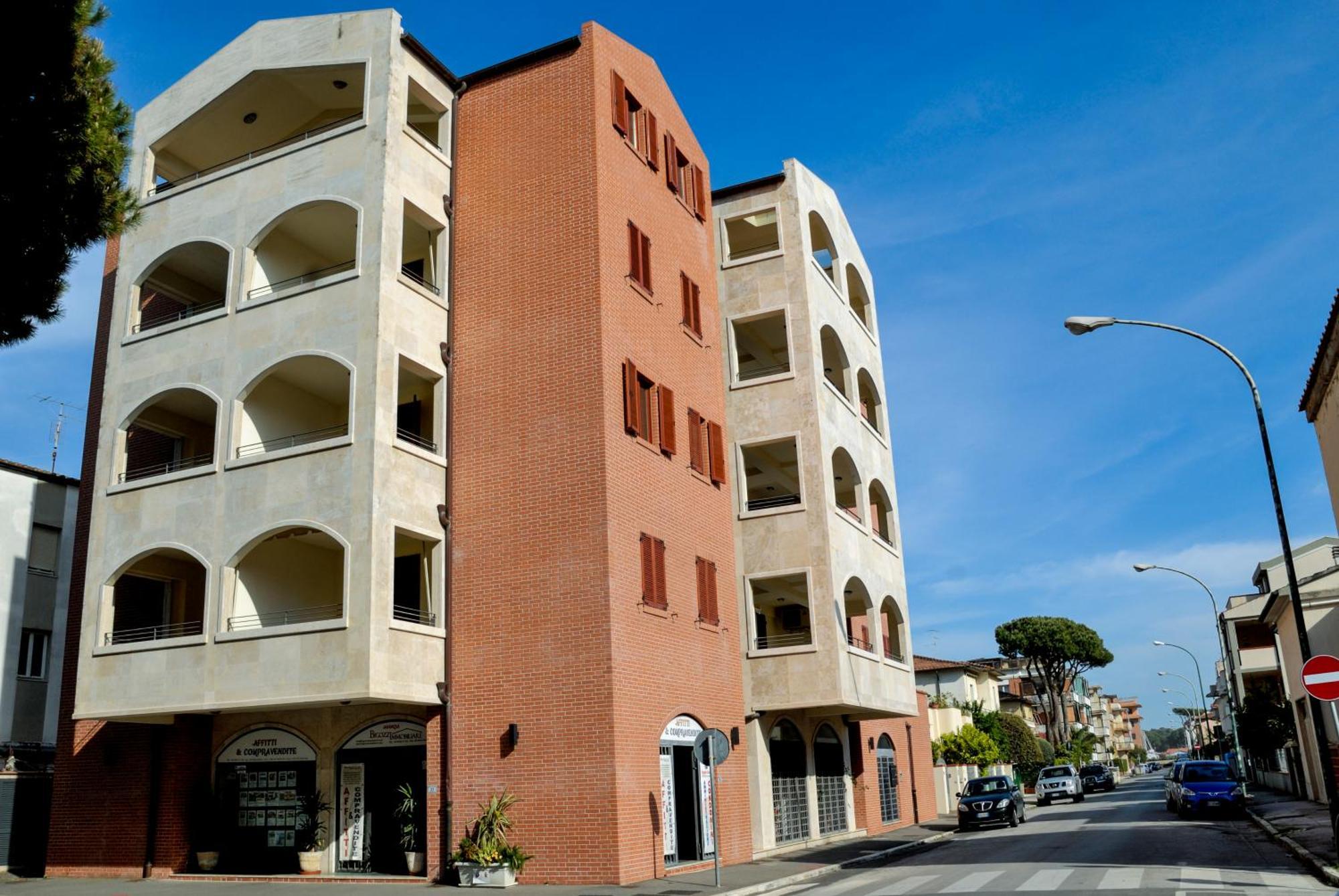 I Portici Appartamenti Marina di Grosseto Eksteriør billede